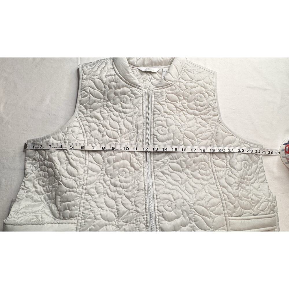 Denim Co Active XL Gray Zip Vest Floral Embroidery Pockets Adjustable Waist Snap - Picture 6 of 12